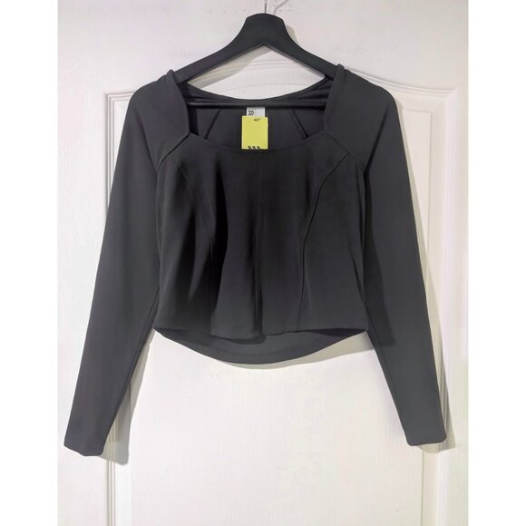 All In Motion | Everyday Soft Cropped Long Sleeve Top In Black - Picture 4 of 13